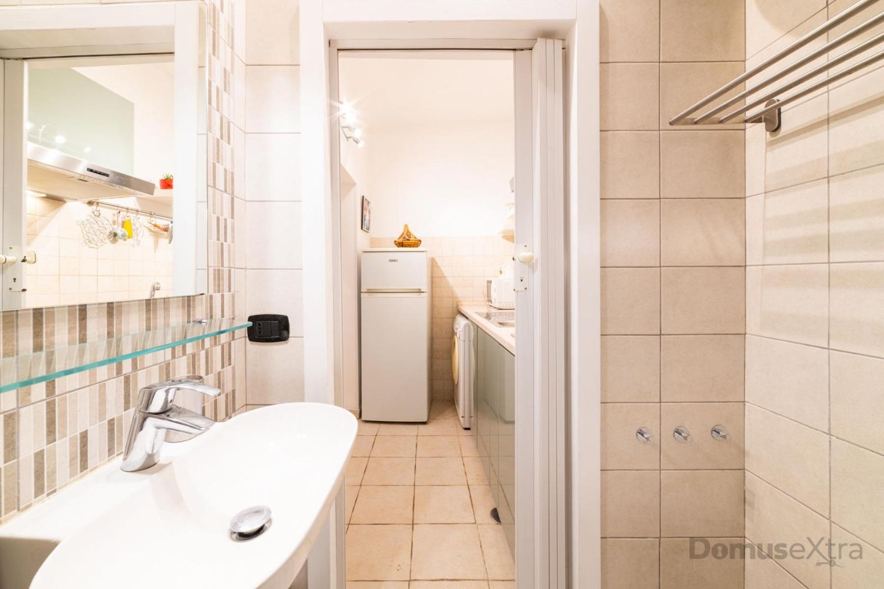 נאפולי Villari Guest House By Domusextra מראה חיצוני תמונה